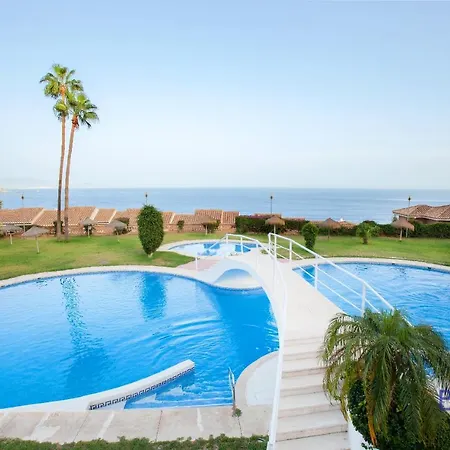 Aqua Marina One Bed By The Sea